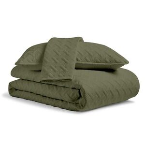 COSY HOUSE Luxury King Sage Green Quilt 2 Shams Bamboo Viscose Coverlet Blanket